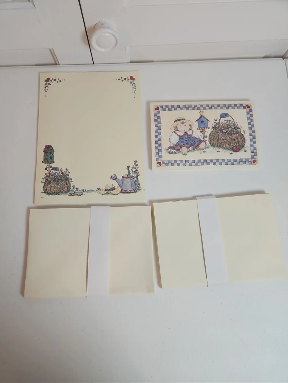 Vintage Olimpia Stationery Set Cards Envelopes Paper Country Primitive 90s